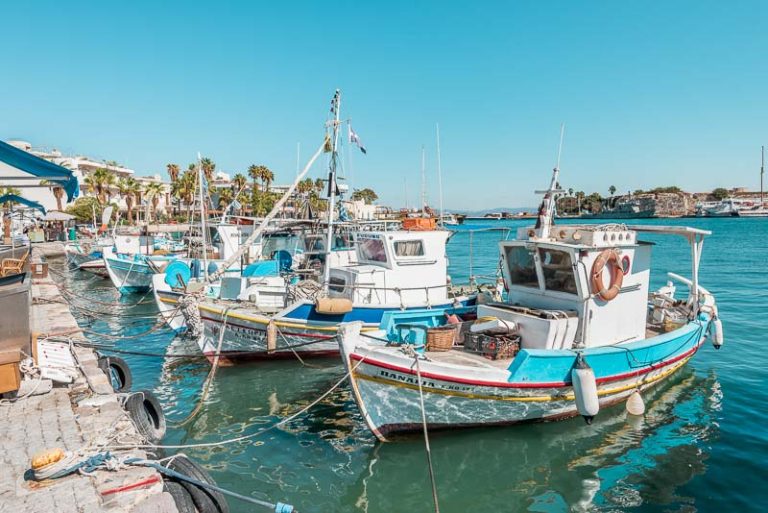 Kos Urlaubsorte Stadt Fischerboote Hafen