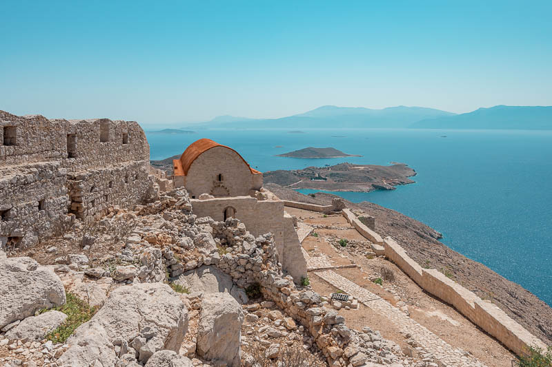 Chalki Wanderung Kastro Agios Nikolaos Kirche