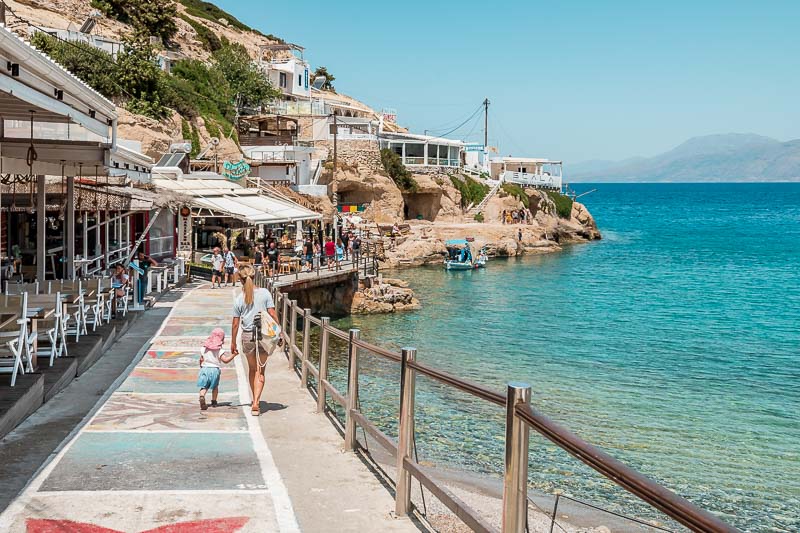 Matala Ufer Promenade Kreta Sehenswürdigkeiten