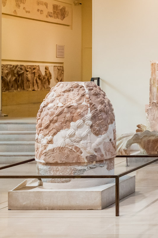 Delphi Omphalos Nabel der Welt Museum