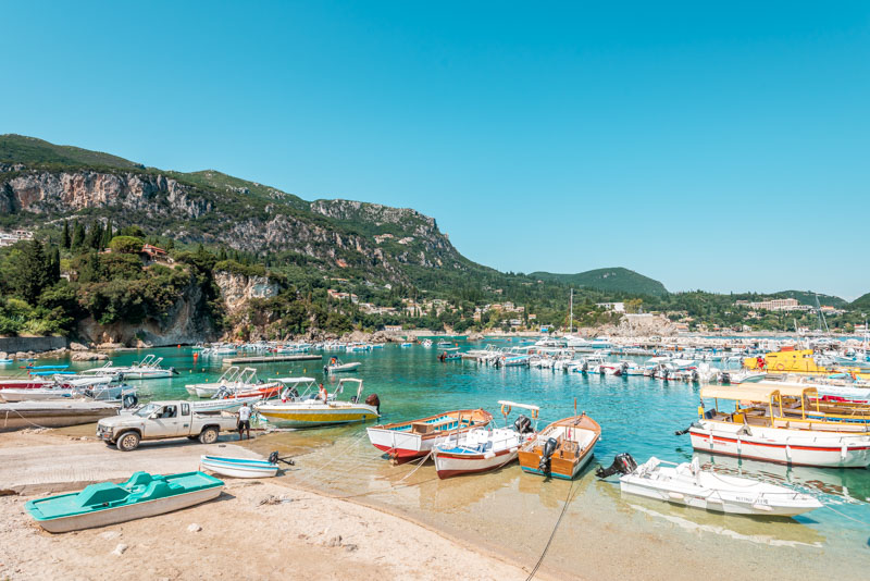 Paleokastritsa Hafen von Alipa Motorboot leihen