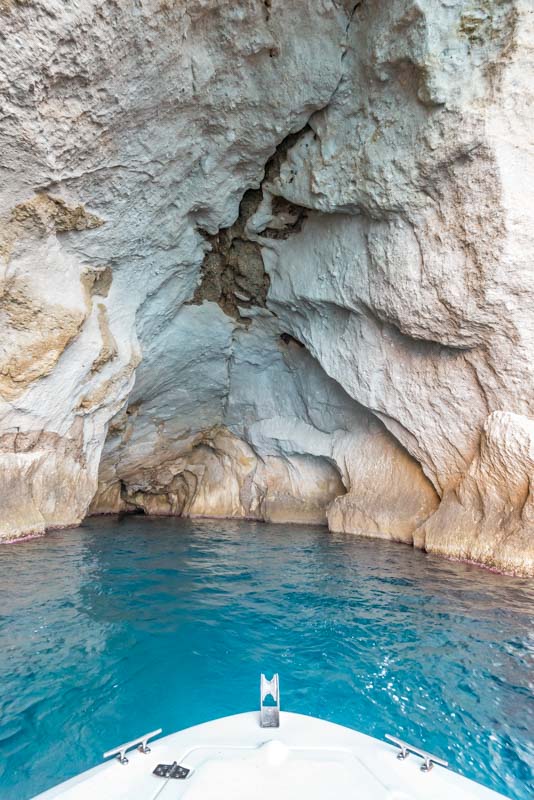 Milos Motorboot Verleih Kleftiko Bucht Höhle