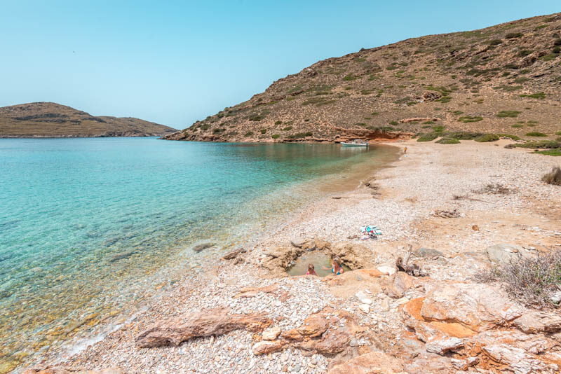 Kythnos Thermalquelle am Meer Kolona Loutraki Beach